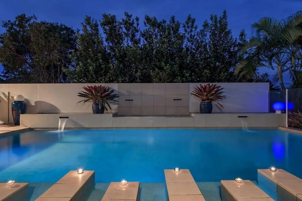 Stunning Waterfront Coastal Retreat, Sleeps 13 Villa Twin Waters