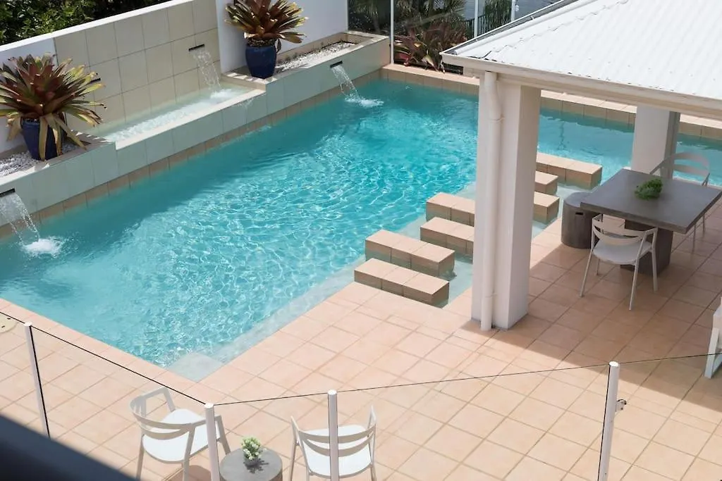 Holiday home Stunning Waterfront Coastal Retreat, Sleeps 13 Villa Twin Waters Australia