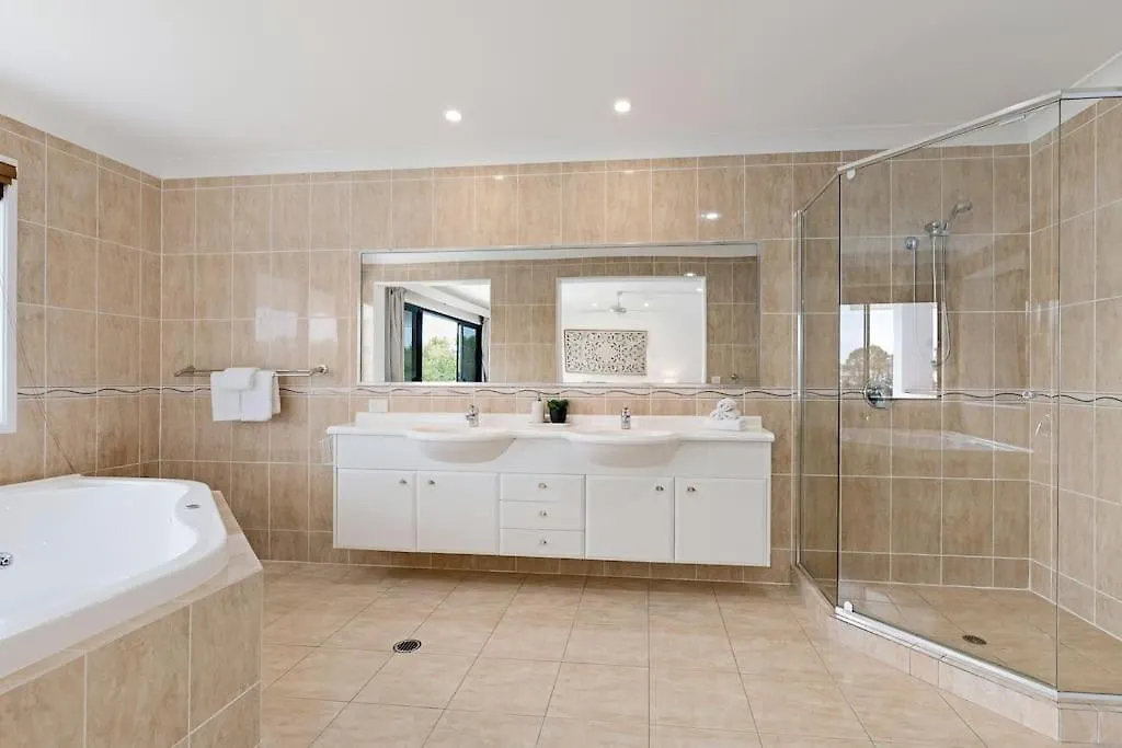 Stunning Waterfront Coastal Retreat, Sleeps 13 Villa Twin Waters
