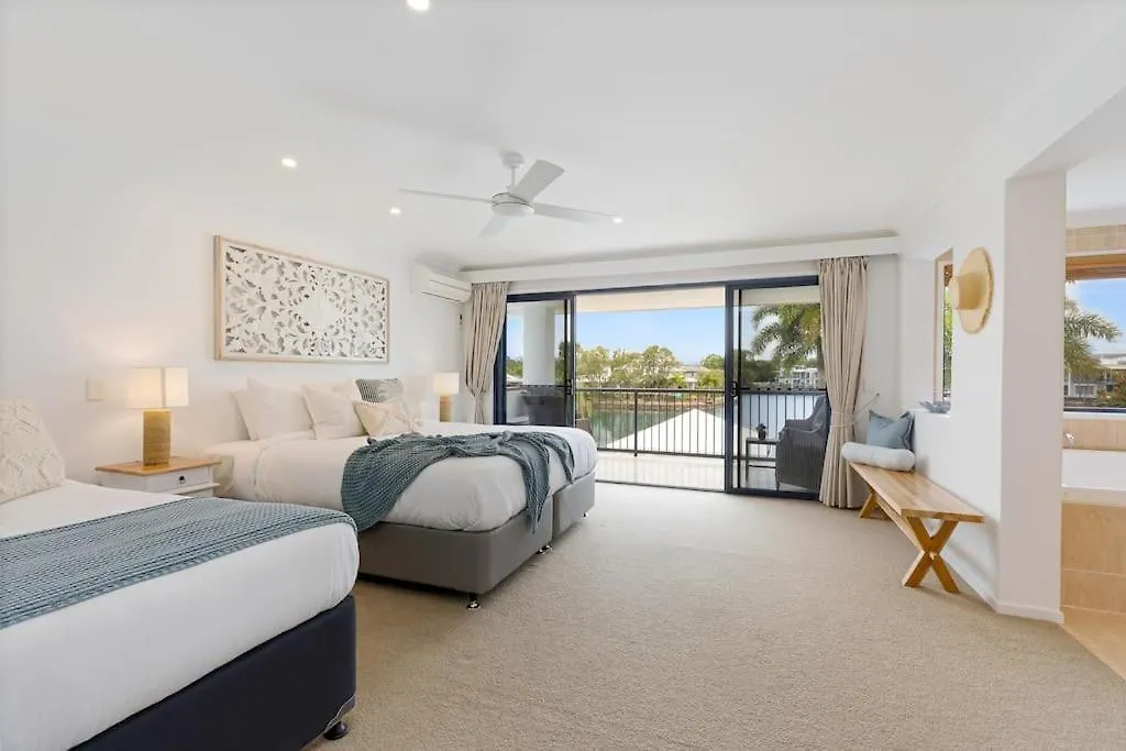 Stunning Waterfront Coastal Retreat, Sleeps 13 Villa Twin Waters